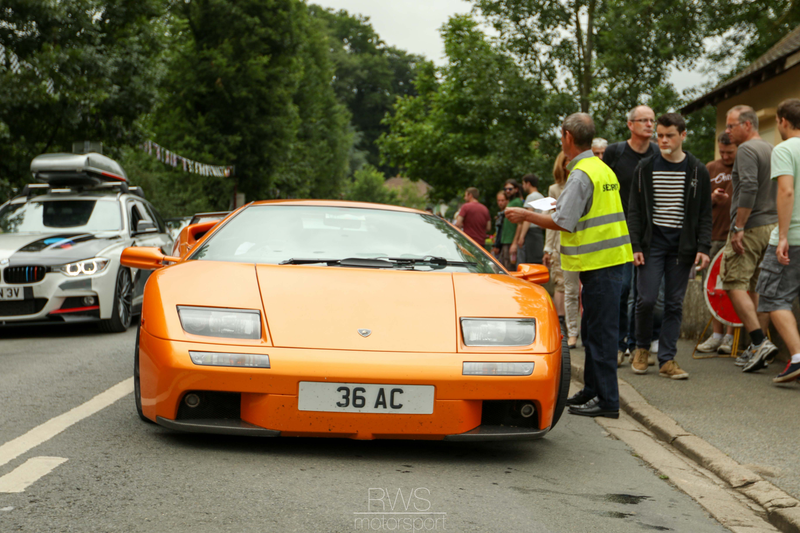 Illustration for article titled Classic British Welcome Photos (Le Mans Carshow)